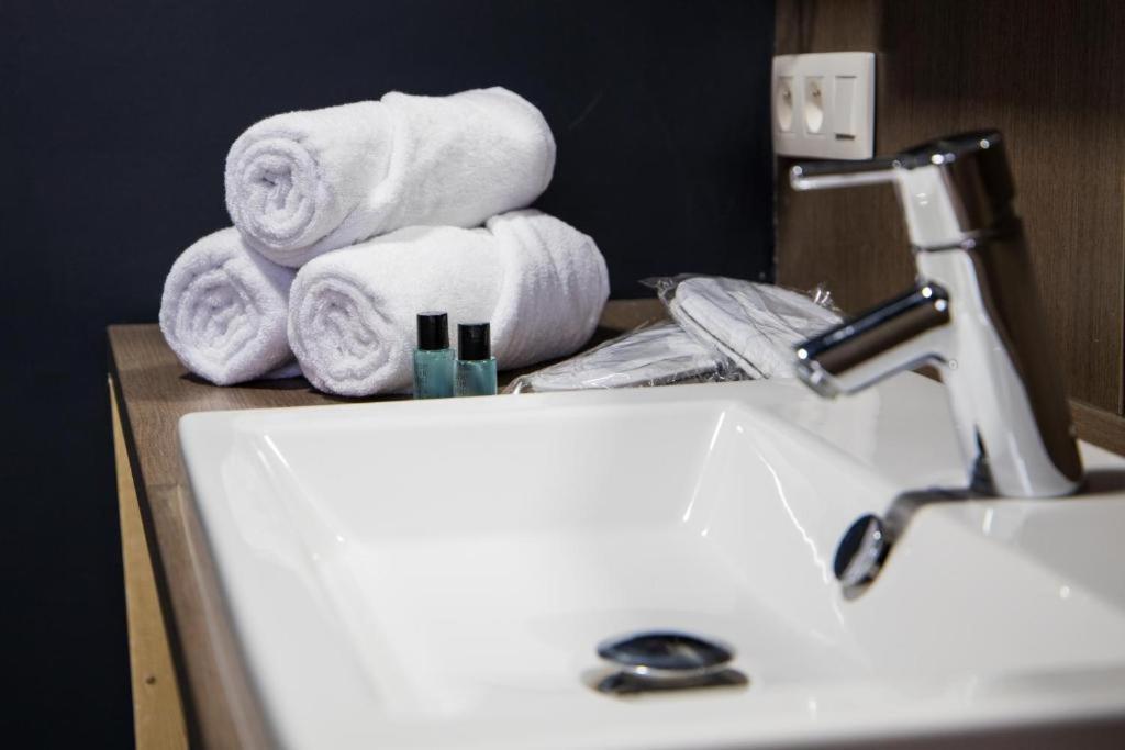 Hotel Guzy 3*